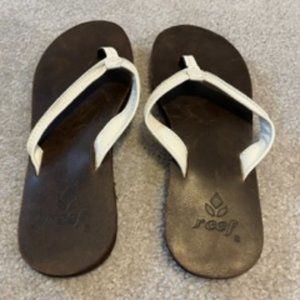 REEF White Leather Flip Flops Size 8